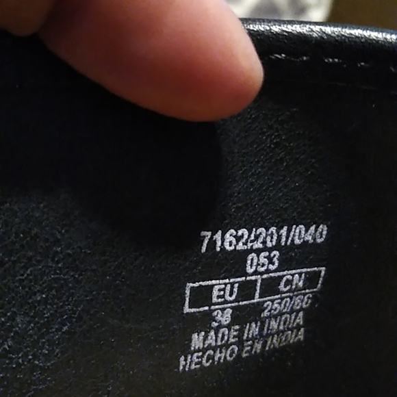 Zara Trafaluc boots SZ 38 EUR - Picture 2 of 7